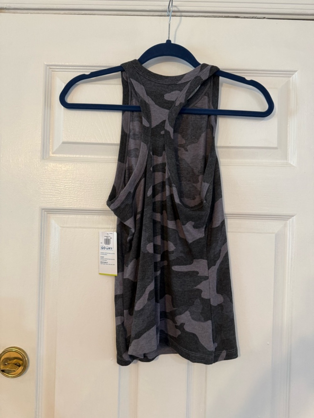 Old Navy Black and Gray Camo Tank Top - Picture 5 of 7